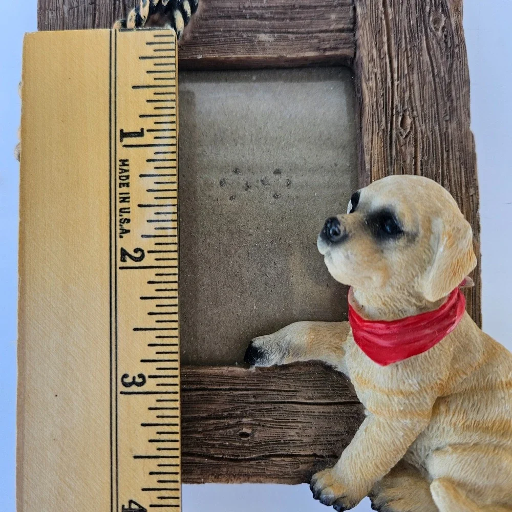 Dog Picture Frame Resin Puppy Rustic‎ Wood Look Photo Frame Red Bandana Decor